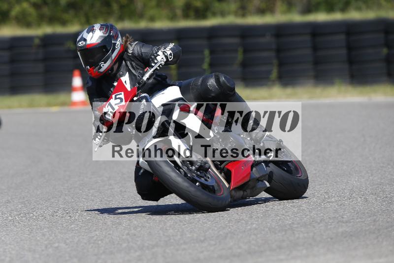 /48 25.08.2025 Cornu Master School ADR/gruen-vert/115